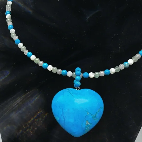 Lee Sands Blue Howlite Heart Pendant Necklace - Picture 2 of 4